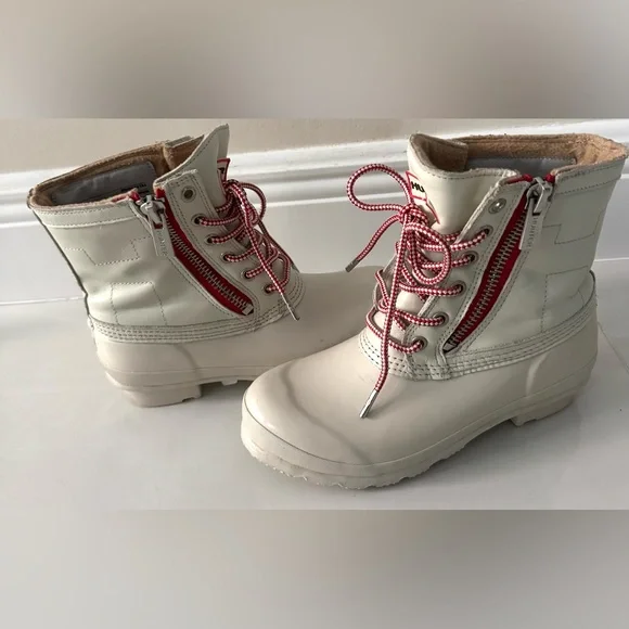 HUNTER IVORY CORWIN Insulated Lace Up Zip Up Waterproof Size 7 Boots - Picture 4 of 10